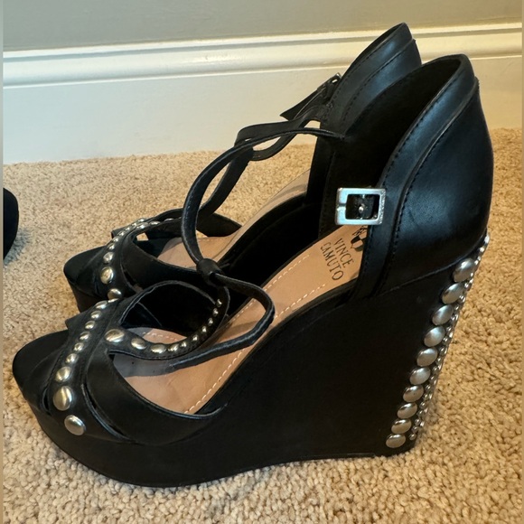 NWOT Vince Camuto Wedges - Size 7.5 - Picture 2 of 6